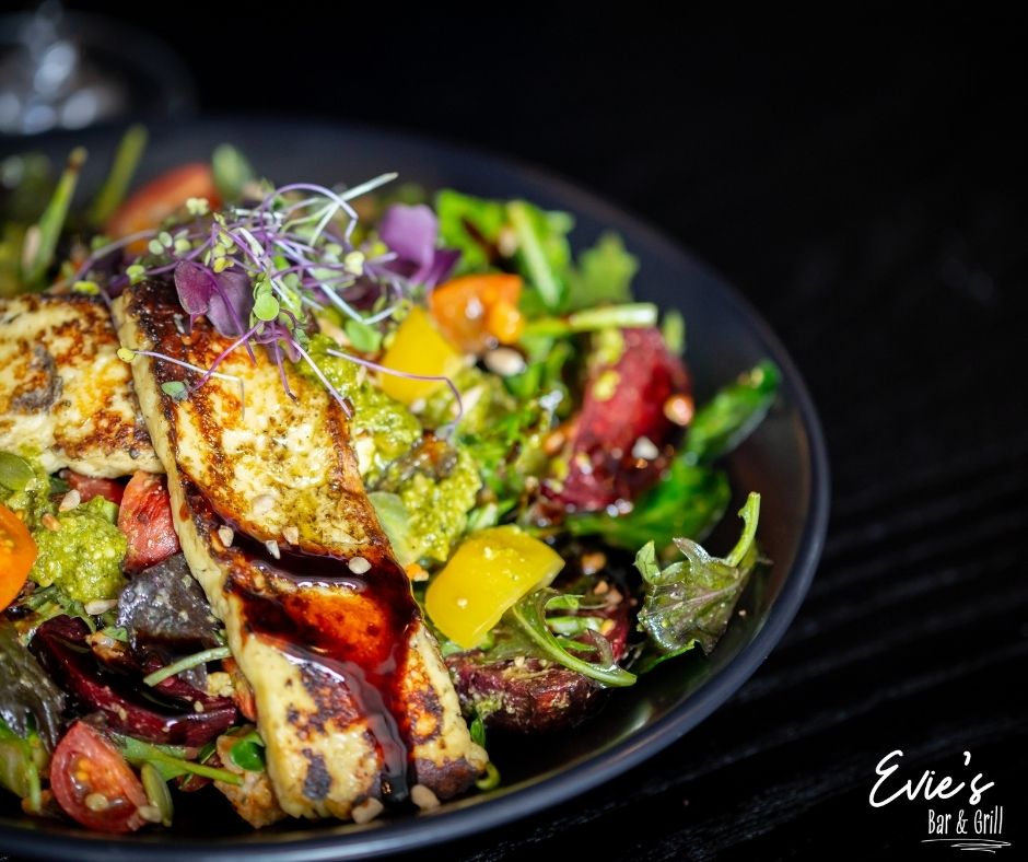 Evie's Bar and Grill
