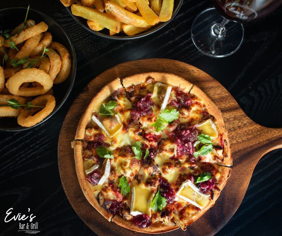 Evie's Bar and Grill