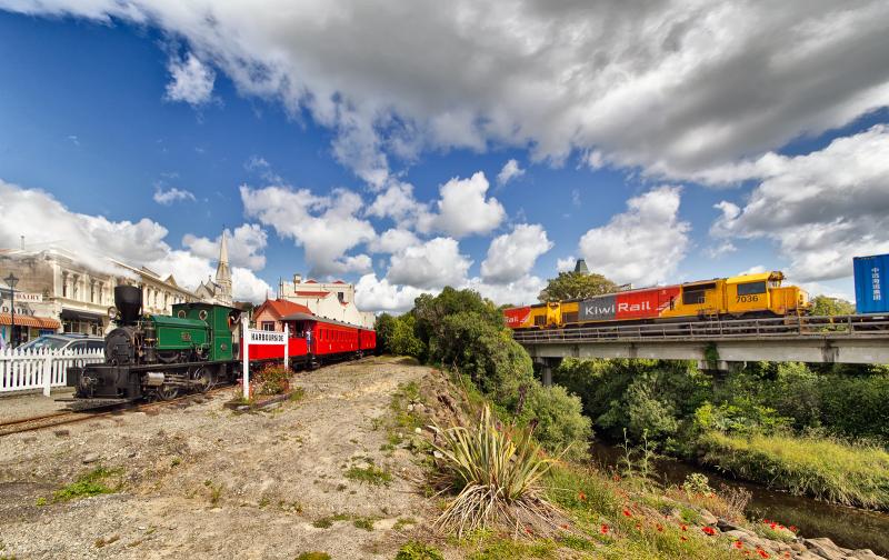 Oamaru Steam Train on a scenic coastal route