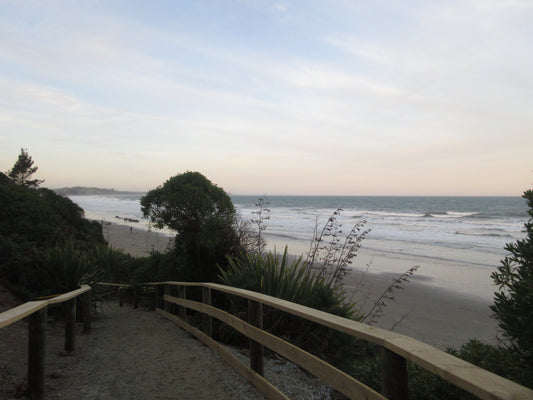 摩拉基巨石咖啡馆