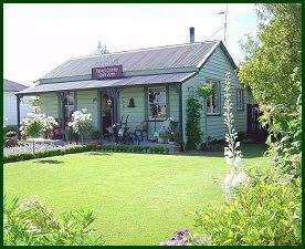 Annie's Country Quilt Store