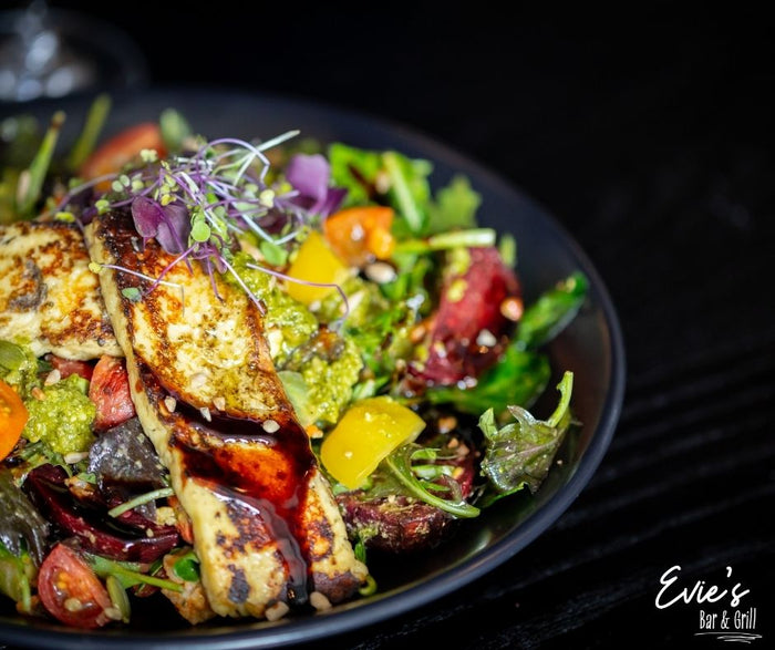 Evie's Bar and Grill