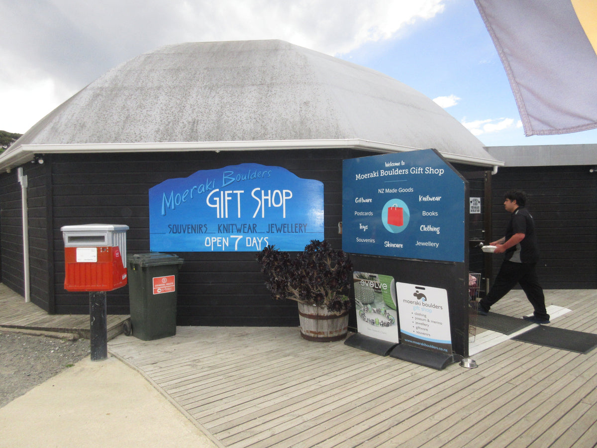 Moeraki Boulders Cafe